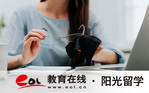 通過留學(xué)預(yù)科課程出國留學(xué)需要滿足什么條件