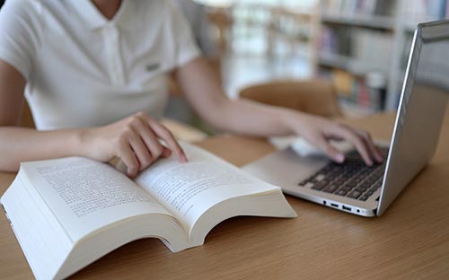 中外合作辦學(xué)分?jǐn)?shù)線高嗎？中外合作辦學(xué)院校招生要求是什么？
