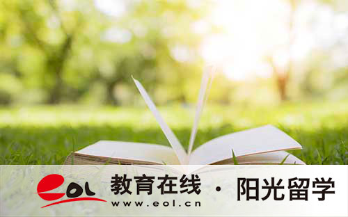 留學如何選擇學校？留學生眼中的十大“爛?！?/></p><p>　　如果說中國的大學浮夸的話，耶魯大學則是“浮夸之祖”。該校名聲很響，但只要考察在“文理工商師醫(yī)農”7大學院中的具體實力，發(fā)現6個“理工商師醫(yī)農”都很差。只有文科中的法學中的社會學與法學交叉那個子學科強。而且該校地處黑人區(qū)，是美國社會男盜女娼最嚴重的地區(qū)之一，導致好老師不愿去YALE教書，師資比哈佛等名校差很多，這是耶魯除了法學等傳統(tǒng)學科尚可，其他工商師醫(yī)新學科搞不上去的重要原因。耶魯大學如果靠實力打分，只能歸入美國二流。</p><p>　　2)“學運中心”--加州伯克利</p><p>　　學風很差，學生運動的中心，什么美國社會的怪胎都首先誕生于伯克利，學生在美國很不受歡迎，只是中國人多和中國人當過校長，在國內很有名。</p><p>　　3)“良莠不齊”--康奈爾</p><p>　　康奈爾有2個系統(tǒng)，一個私立系統(tǒng)，學生暴強。一個公立系統(tǒng)，學生暴差。而且他們公立學生暴多，很多公立的也混成私立學生，好學生找工作時叫苦不迭。但外界的人根本就不知道學生是公立還是私立的。</p><p>　　4)“教改園地”--西北大學</p><p>　　西北大學喜歡教改，什么夜大電大脫產學習，最初都是西北出來的。西北大學正規(guī)的學生沒幾個，“五大”的學生一打把，品牌稀釋嚴重。這樣子出來的學生為美國保守主流社會不容。</p><p>　　5)“PARTY樂園”--德州奧斯汀</p><p>　　德州奧斯汀規(guī)模極大，學生劇多，氣候溫和，一到盛夏的夜晚，眾多德州娼妓混跡于校園內，漫步在UT-AUSTIN的大校園里，到處嘻嘻哈哈，一片歌舞升平，你簡直不知道是在校園還是在紅燈區(qū)。</p><p>　　6)“自殺天堂”--東京大學</p><p>　　自從1982年教改以來，東京大學大大降低了對學生的要求，教學質量大大下降。但時間多起來之后，該校學生搞了很多邪教團體，學生在富士山的森林里自殺得非常多。</p><p>　　7)“ABC大學”--多倫多大學</p><p>　　美國人戲稱多倫多為“ABC大學”，意思是該校教學內容老化，只教學生簡單的ABC,學生深度不夠，知識淺薄并且自以為是。</p><p>　　8)“批發(fā)市場”--俄亥俄州立</p><p>　　俄亥俄州立規(guī)模大，學生暴多，一個班60幾人也不稀奇。老師不認識學生是很正常的。教學質量非常差，人稱文憑“批發(fā)市場”。</p><p>　　9)“昨日黃花”--麥吉爾大學</p><p>　　加拿大的麥吉爾大學，自封為加拿大的哈佛。但美國人戲稱法國背景浪漫的麥吉爾大學為愛情校園(love campus)，這個詞甚至被一些sex shop用作店名。在50年代，麥吉爾大學的學術聲譽可以同哈佛相比?？上в捎?0年代開始的魁獨運動，蒙特利爾逐漸失去了加拿大第一大城的光彩，麥吉爾大學也由于資金短缺，從此以后麥大的排名一路下滑，成為“昨日黃花”。</p><p>　　10)“中師學堂”--香港大學</p><p>　　整個香港的大學培養(yǎng)的博士一般找不到大學工作，因為香港大學只要歐美洋博士，而港大博士又不屑于到大陸和臺灣工作，只能到香港教高中。
&nbsp;</p><p>以上就是“留學生眼中的十大“爛?！薄钡娜績热萘耍Ｍ【幷淼馁Y料能幫助到考生。如果想要了解更多相關資訊，歡迎關注外語頻道，為您提供更多精彩內容。</p>
						<p onclick=